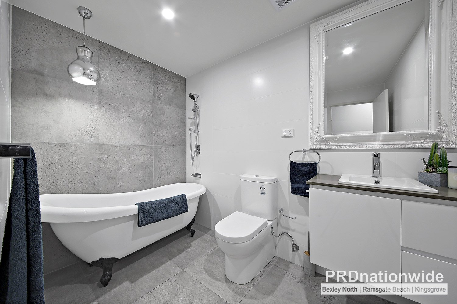 17/4 Charles Street CANTERBURY 3