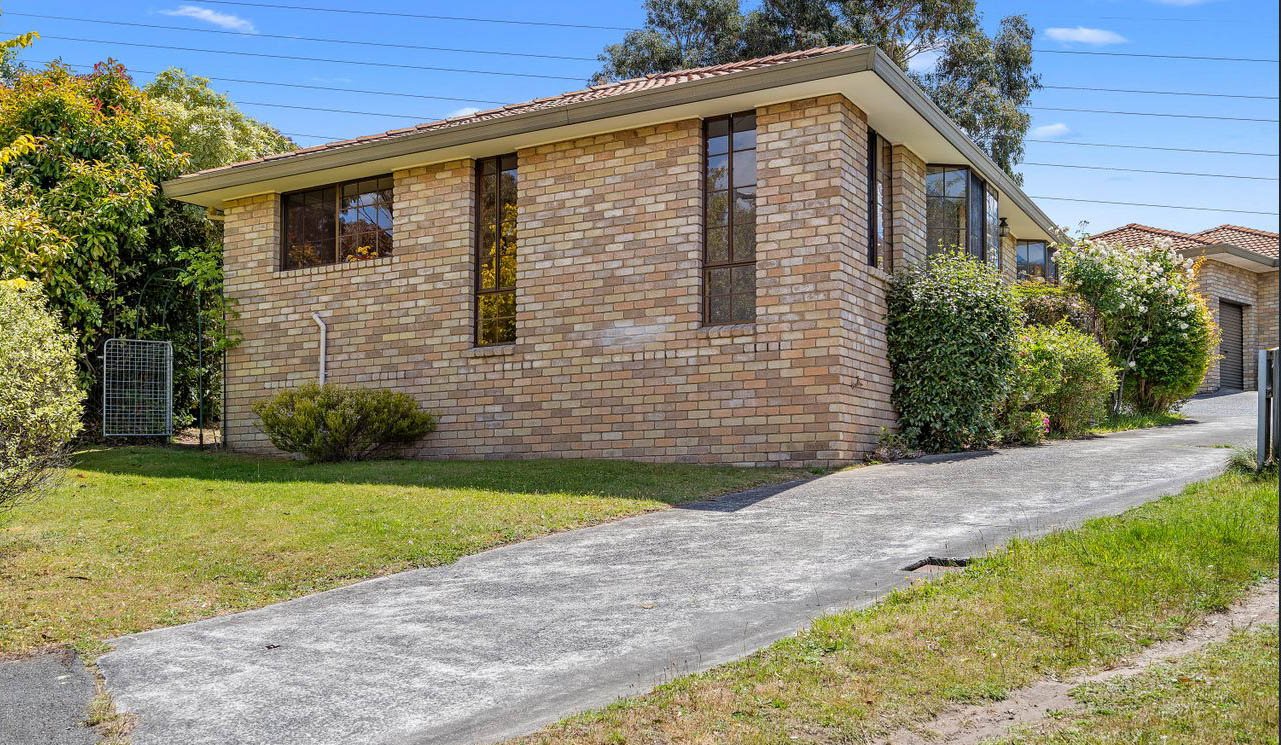 1/74 Girrabong Road LENAH VALLEY 4
