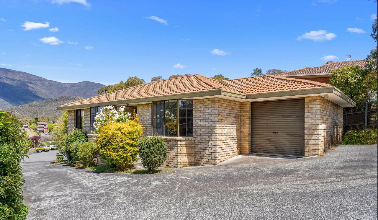 1/74 Girrabong Road LENAH VALLEY 12