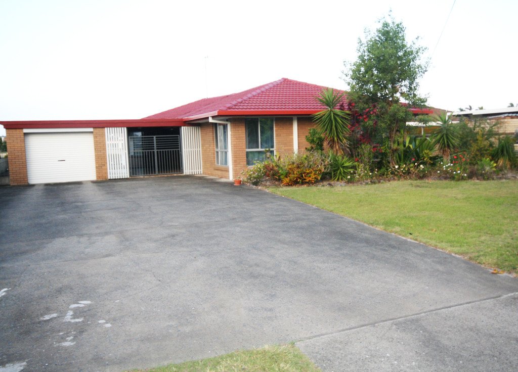 174 Mallawa Drive PALM BEACH 2