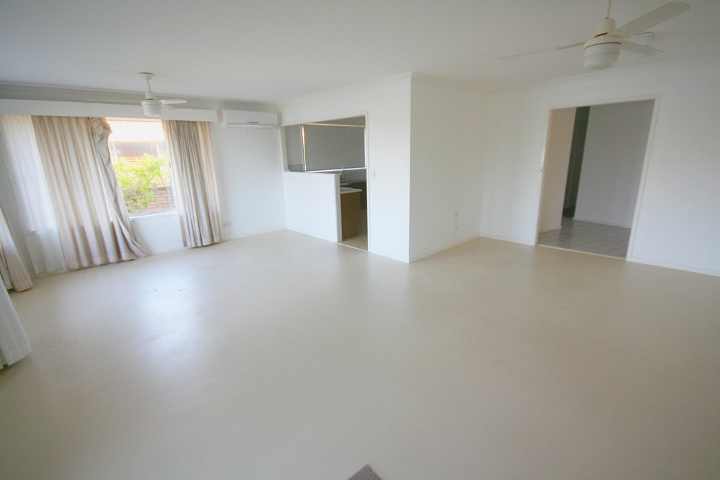 174 Mallawa Drive PALM BEACH 3