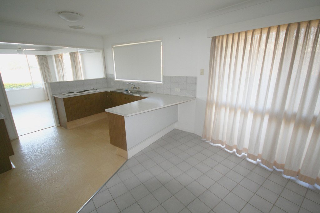 174 Mallawa Drive PALM BEACH 5