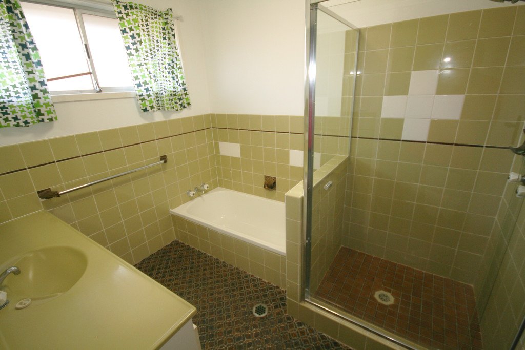 174 Mallawa Drive PALM BEACH 7