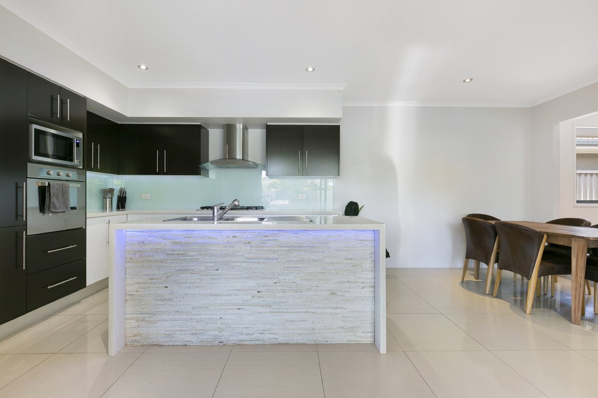 174 Sunshine Parade Miami 7