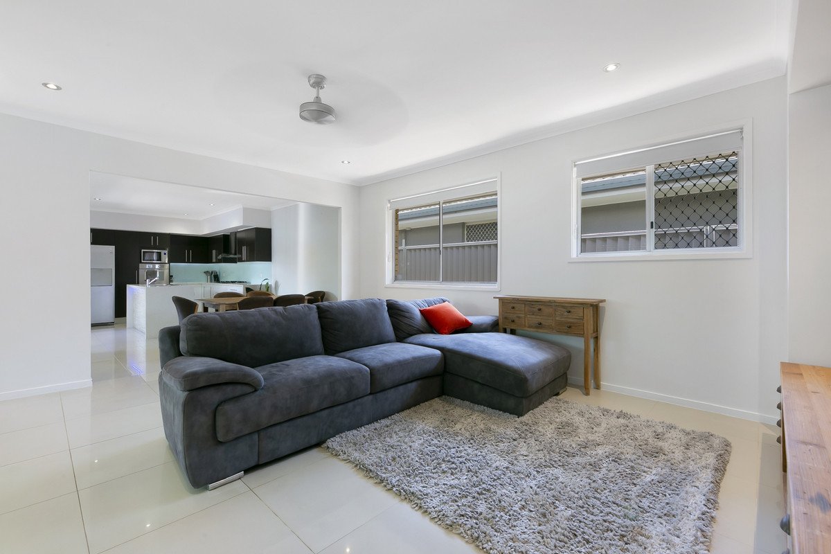 174 Sunshine Parade Miami 18