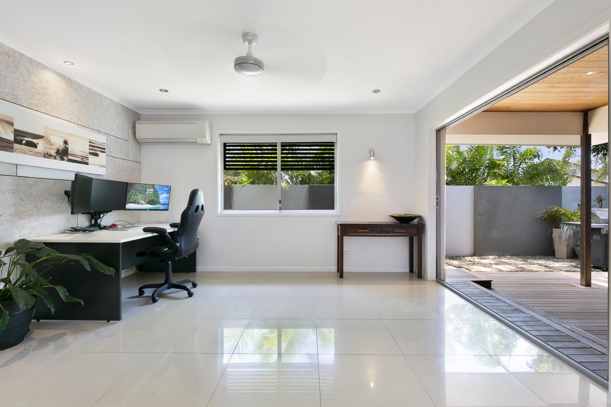 174 Sunshine Parade Miami 19