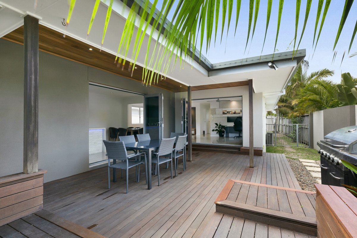 174 Sunshine Parade Miami 20