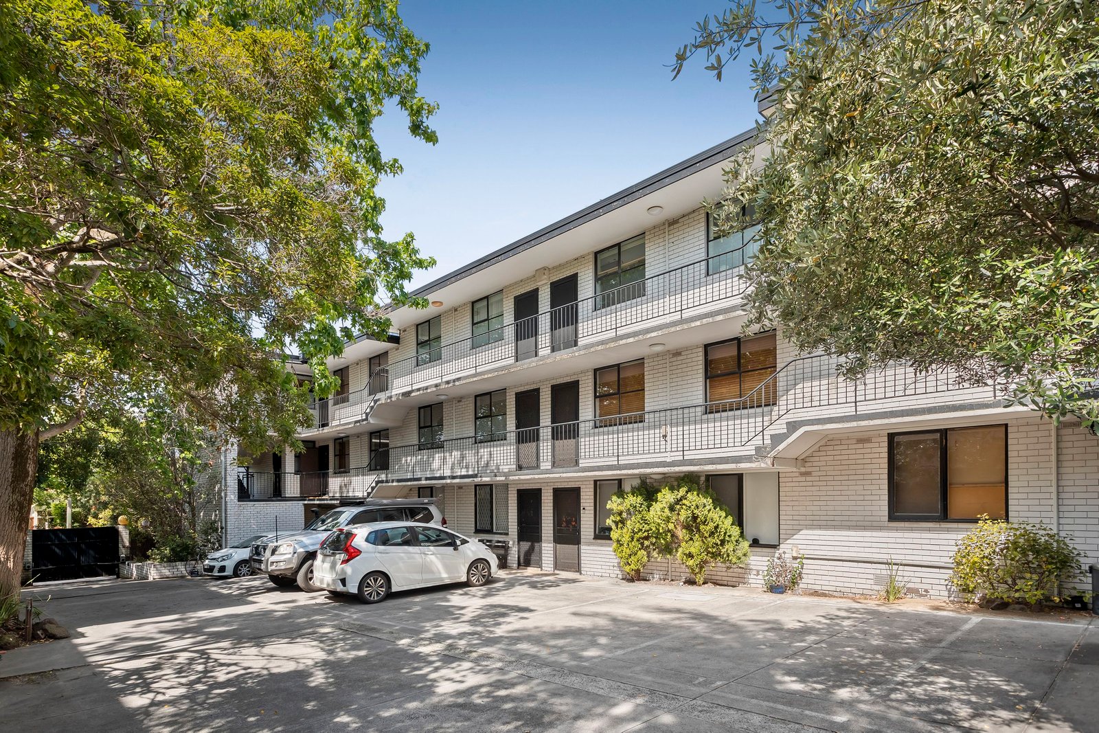 Real Estate and Property in 17/40 Ormond Road, Elwood, VIC