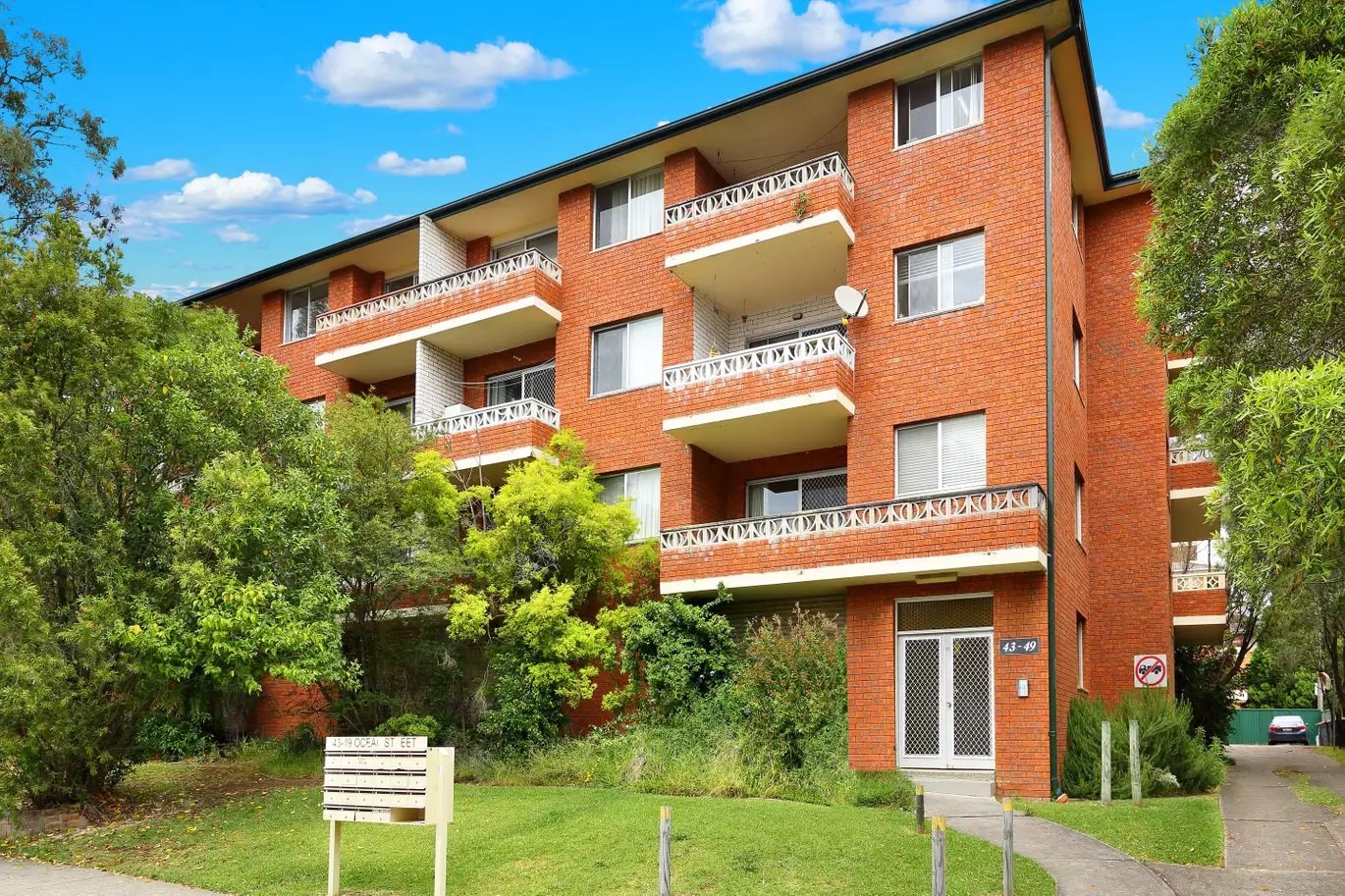 17/43-49 Ocean Street PENSHURST 8