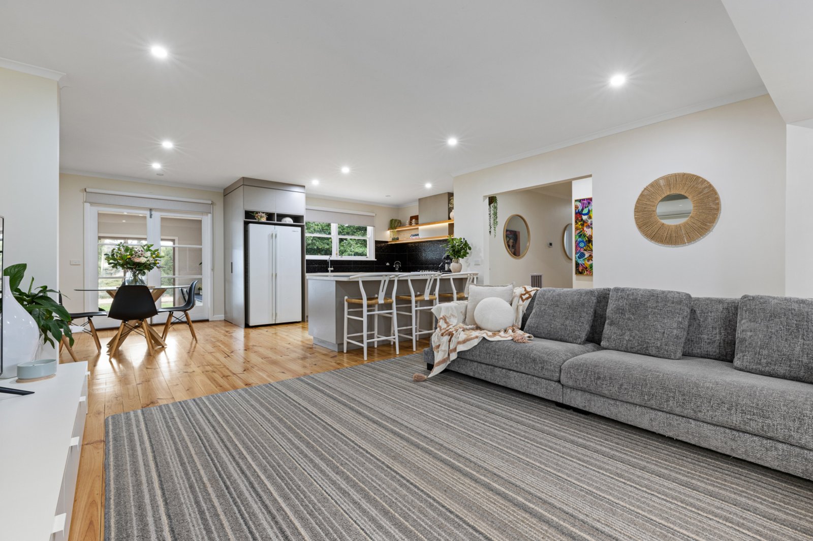 Gallery: 1747 Geelong Road