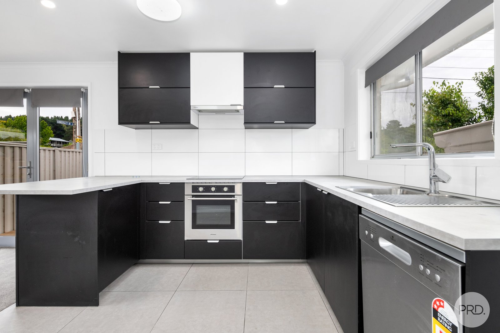 1/749 Geelong Road CANADIAN 3