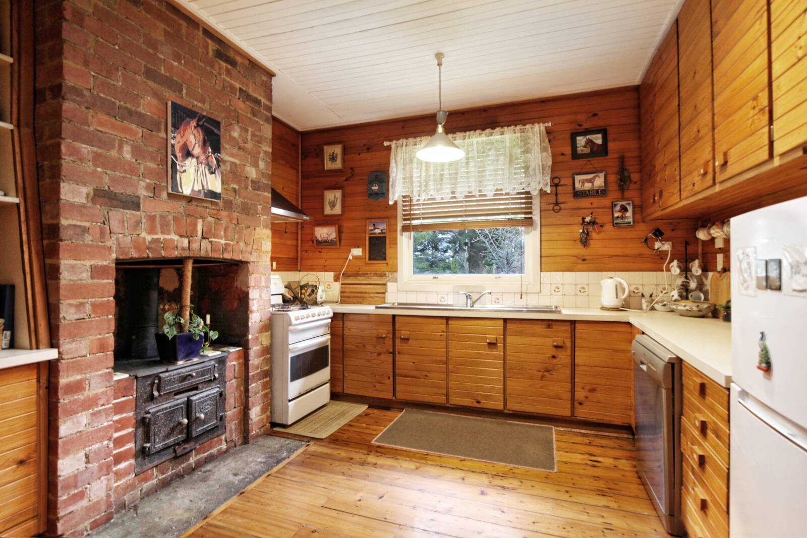 Real Estate and Property in 1749 Romsey Road, Romsey, VIC