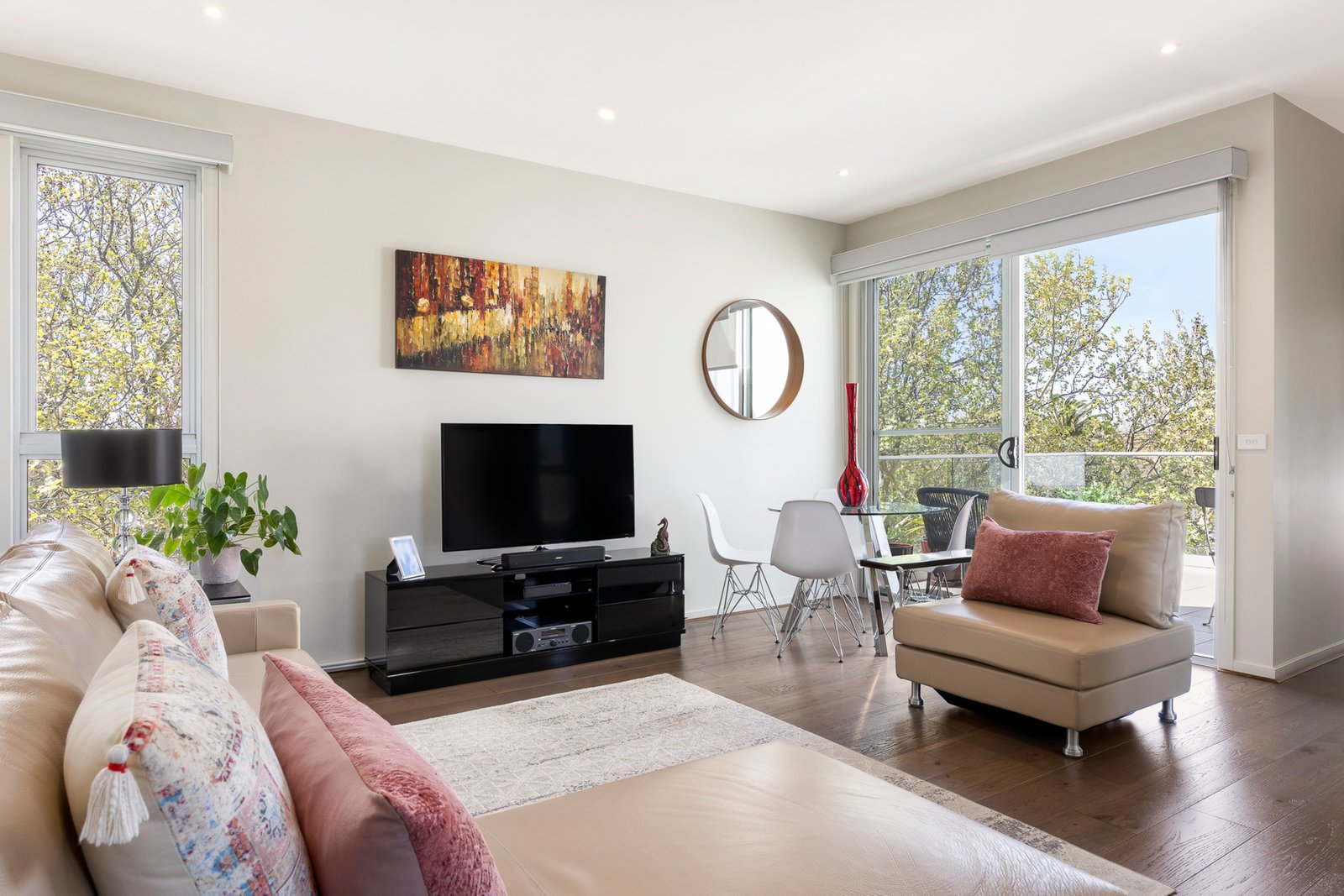 Gallery: 17/496 Dandenong Road