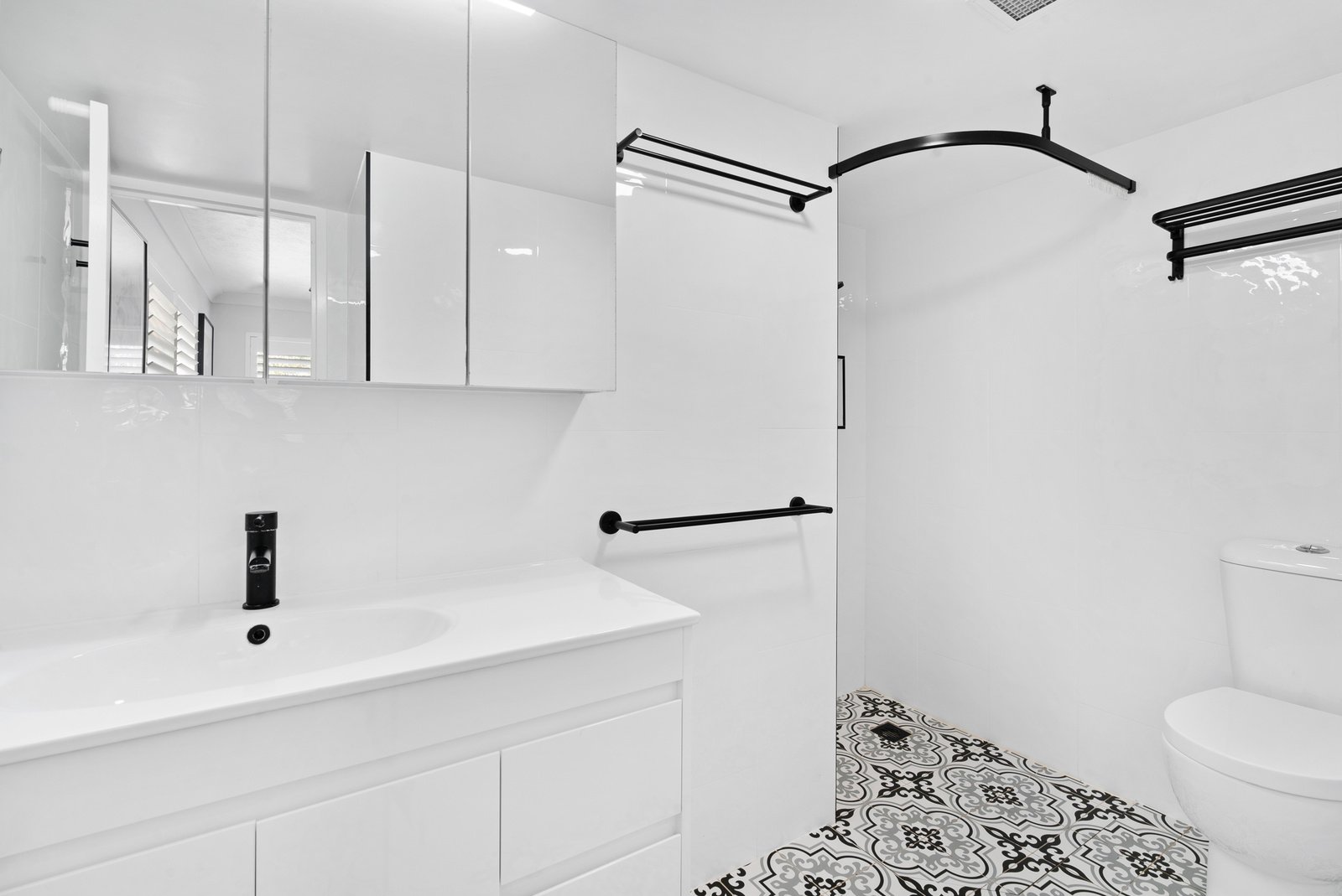 17/5-7 Hill Street COOLANGATTA 7