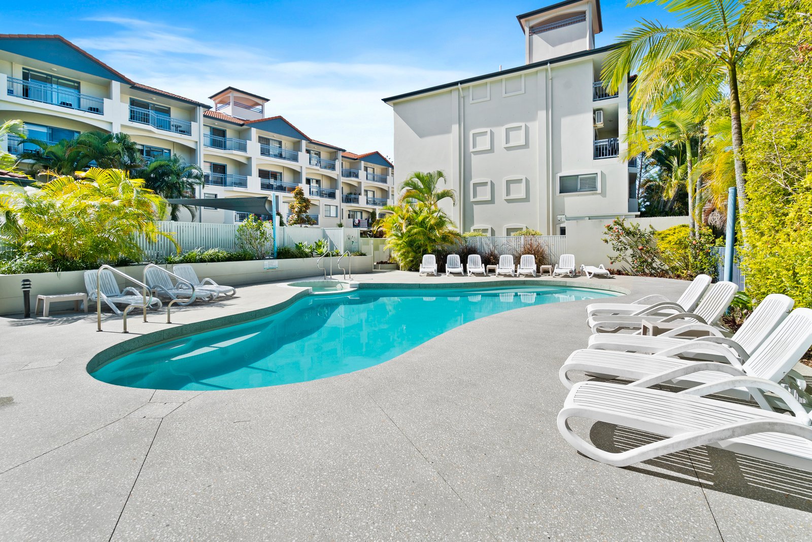 17/5-7 Hill Street COOLANGATTA 13