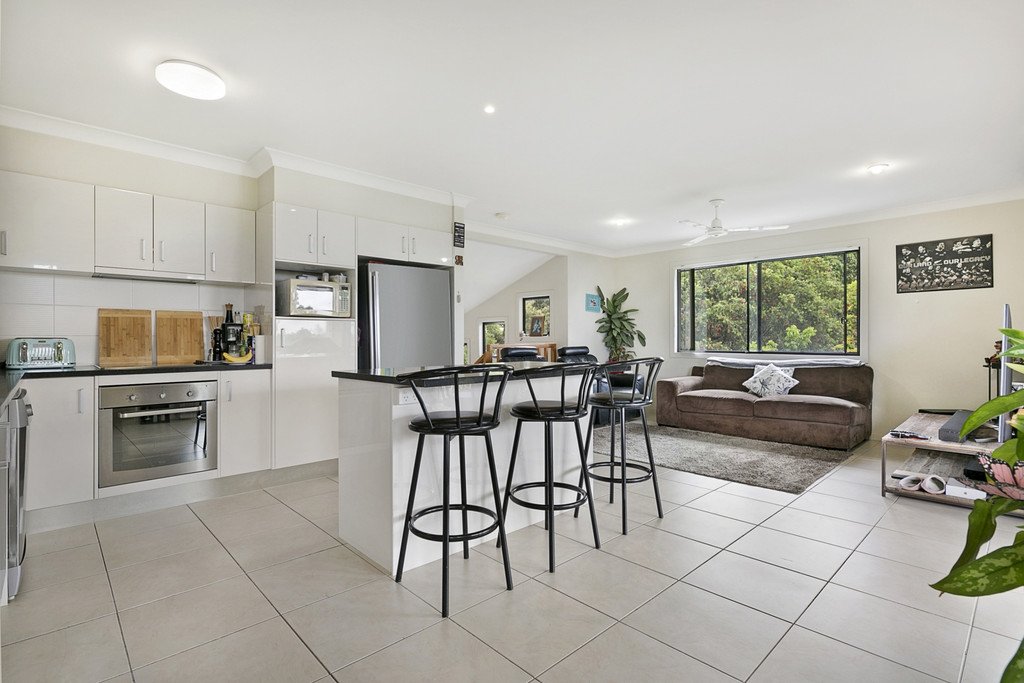 17/5 Faculty Crescent MUDGEERABA 3