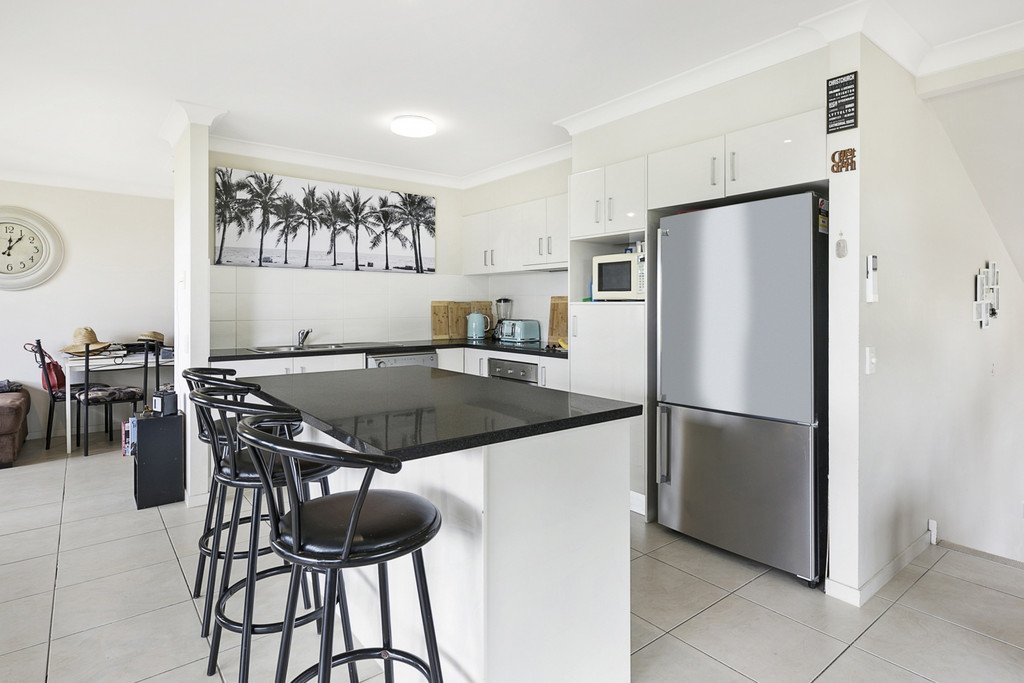 17/5 Faculty Crescent MUDGEERABA 5