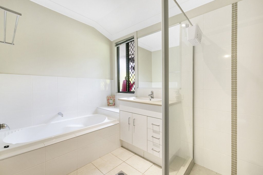 17/5 Faculty Crescent MUDGEERABA 11