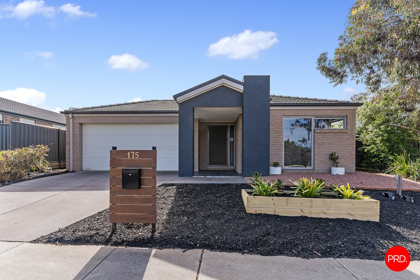 175 Jobs Gully Road EAGLEHAWK 1