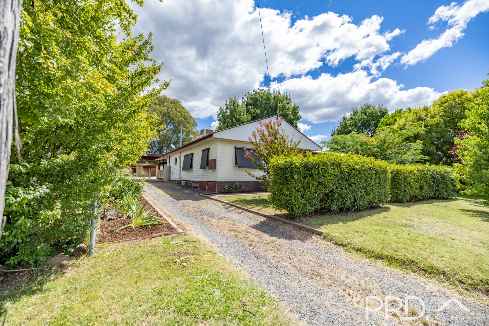 175 Lambie Street TUMUT 17