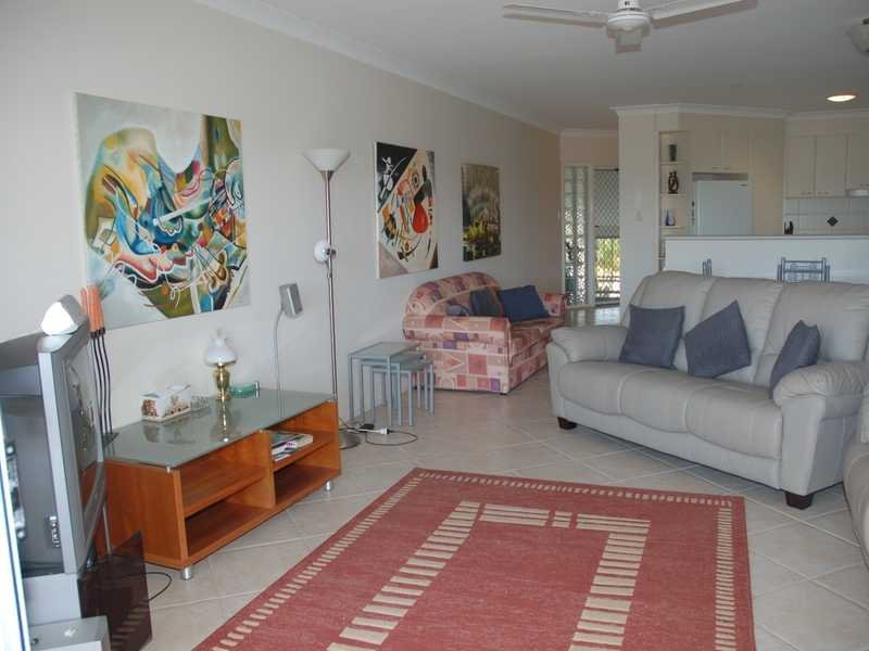 17/5 Quayside Court TWEED HEADS 4