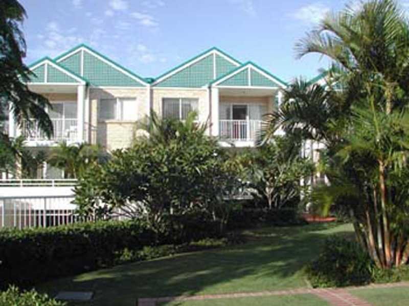 17/5 Quayside Court TWEED HEADS 2