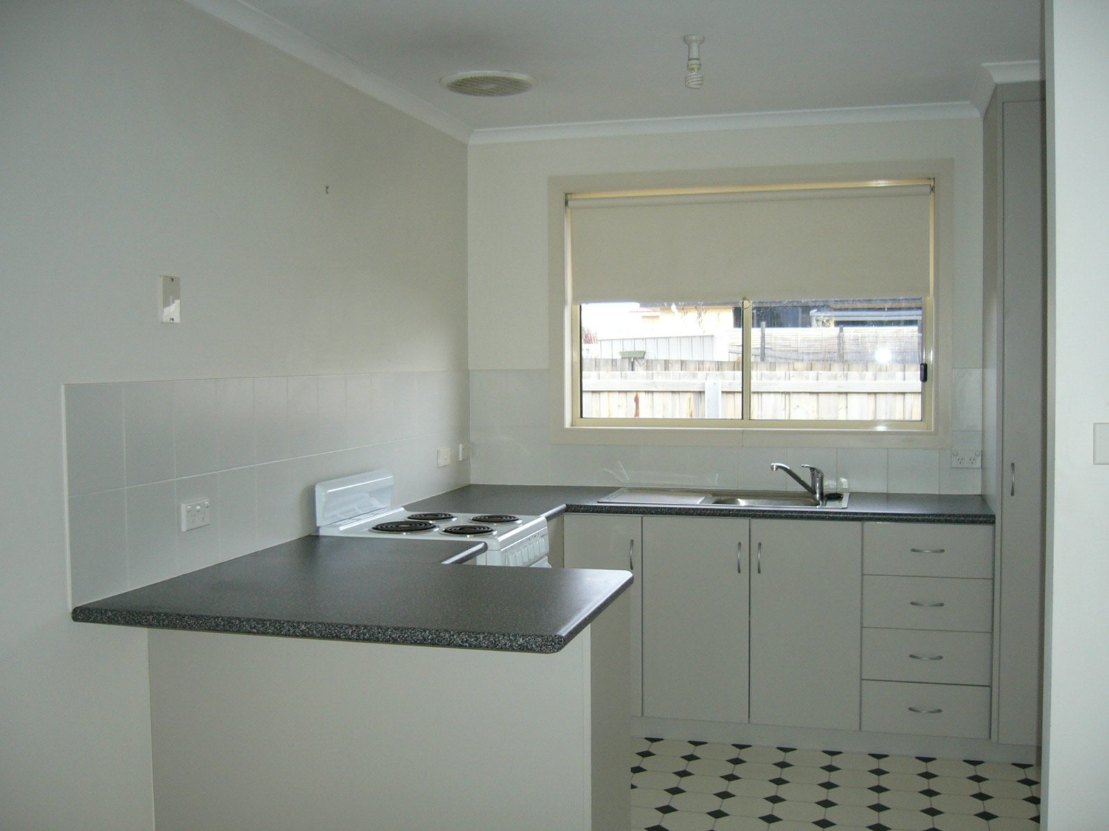 1/75 William Street BRIGHTON 2