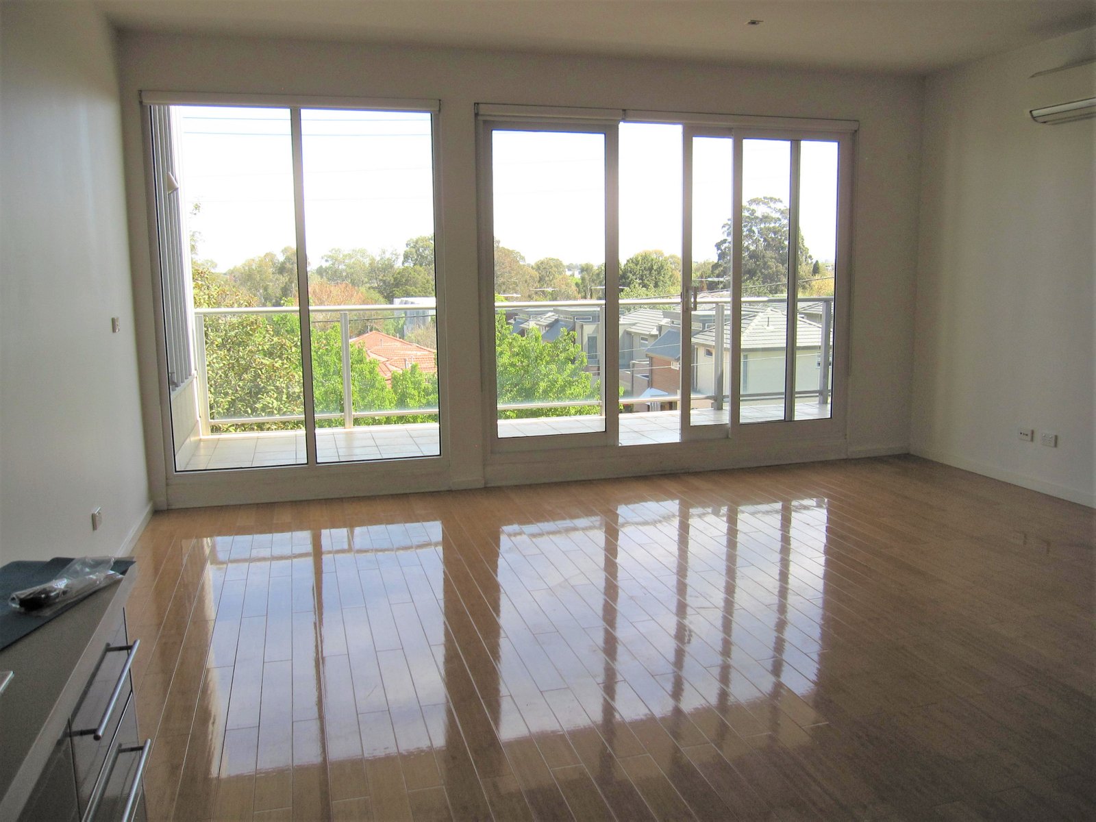Gallery: 17/50 Poath Road