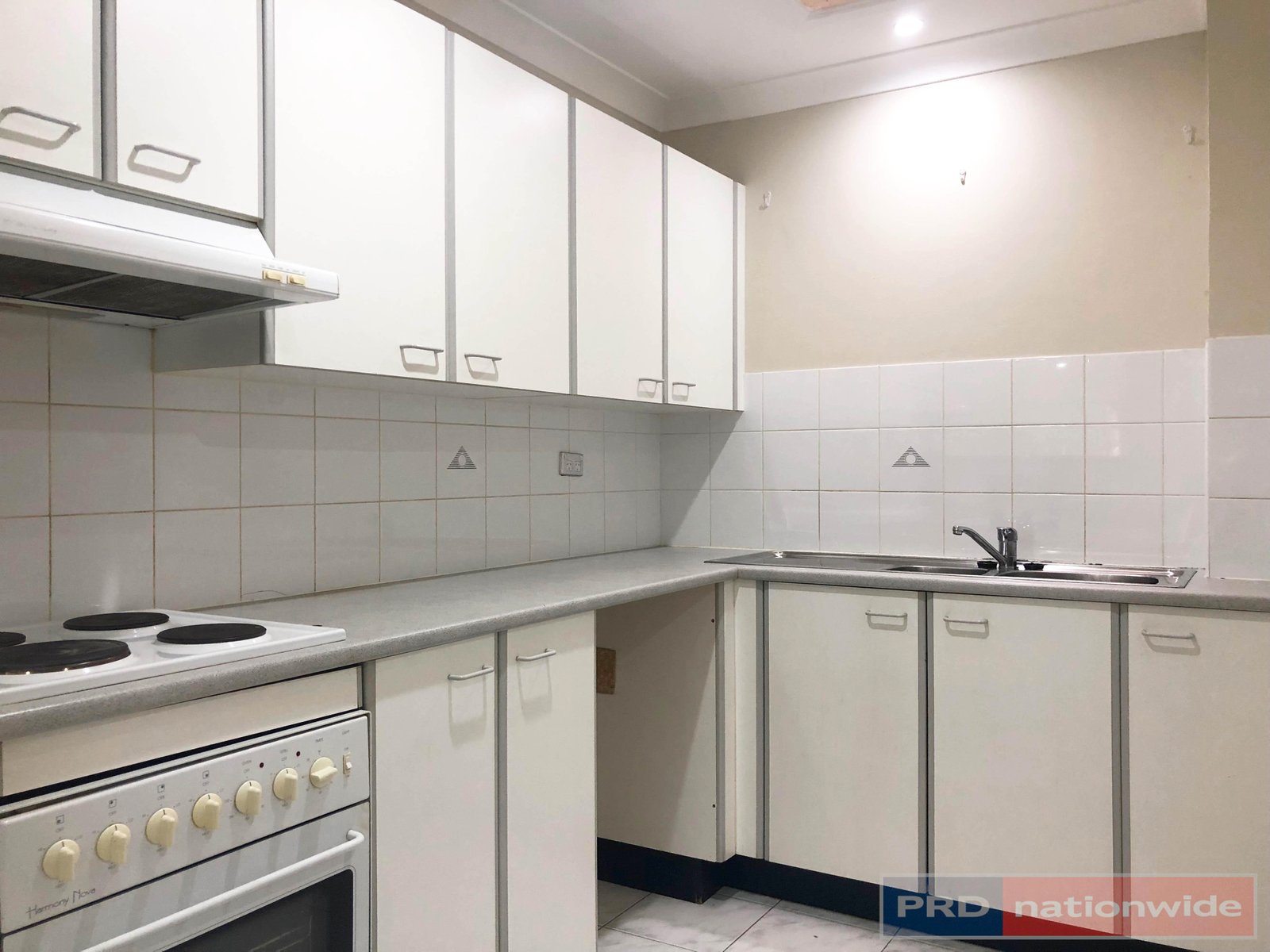 17/54-56 Sir Joseph Banks Street BANKSTOWN 4
