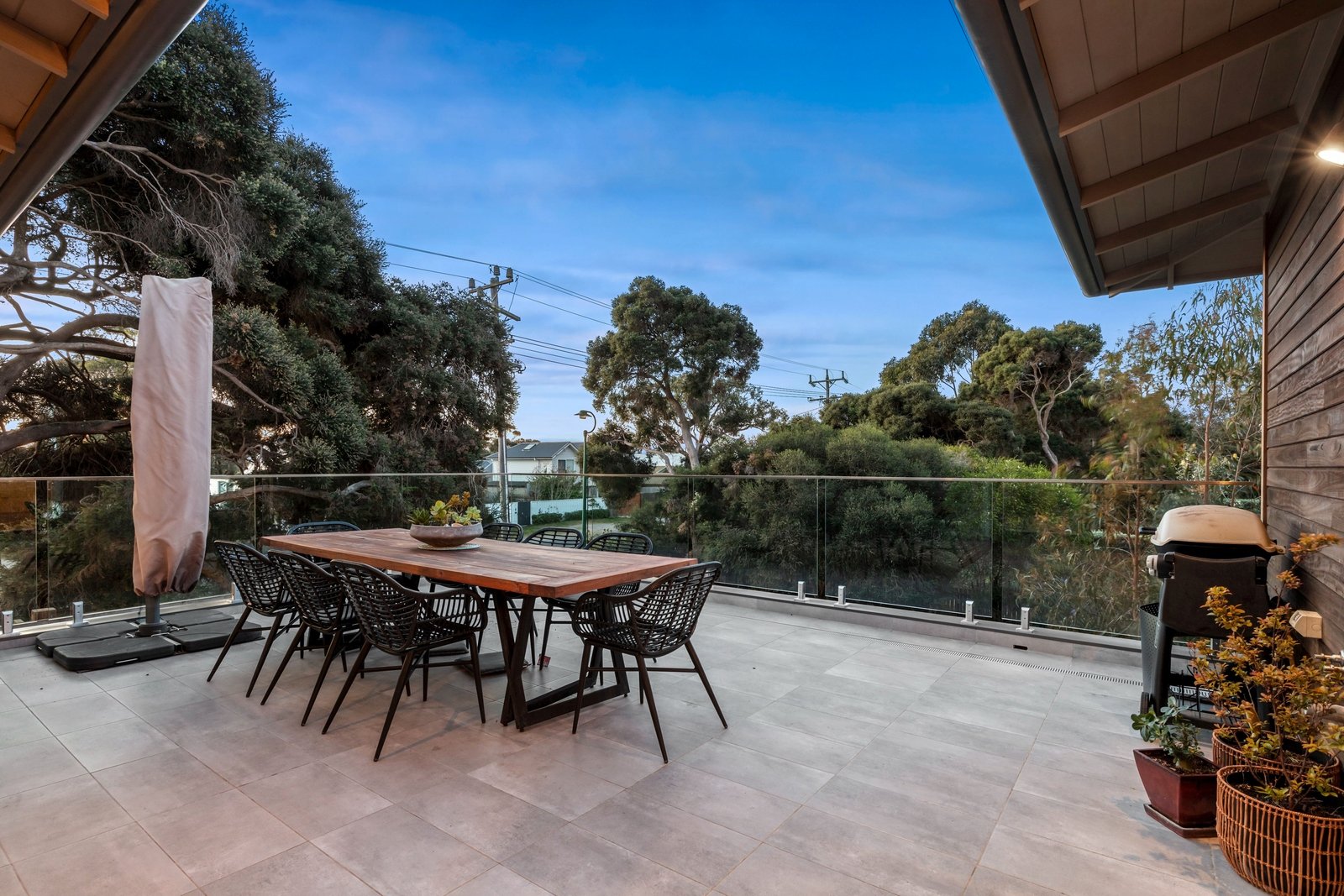 Real Estate and Property in 1/76 Carr Street, Barwon Heads, VIC