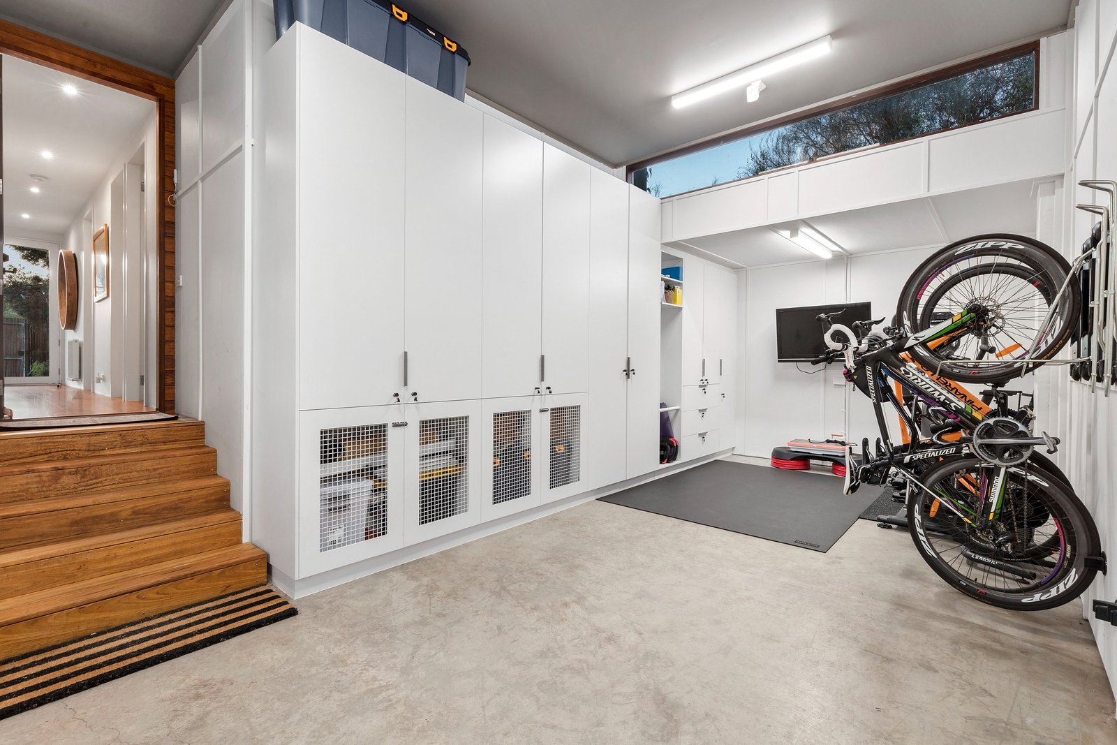 Real Estate and Property in 1/76 Carr Street, Barwon Heads, VIC