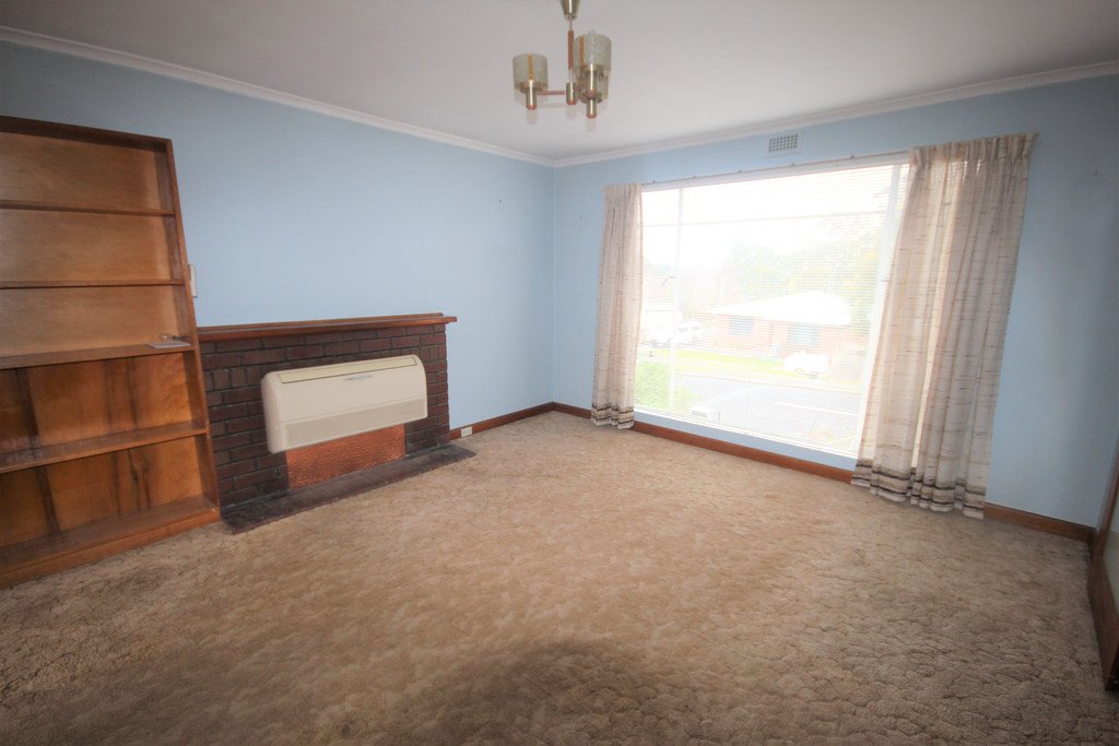 176 Chapel Street GLENORCHY 11