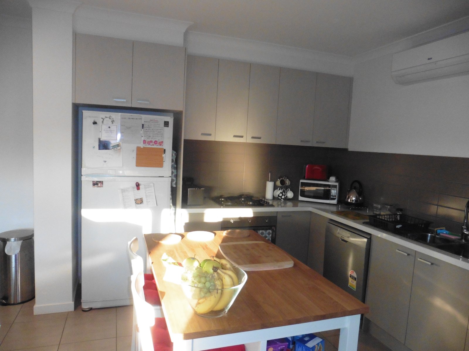 Gallery: 1/76 Chesterville Road