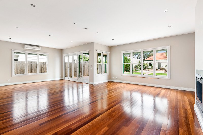 Gallery: 176 Cochrane Street
