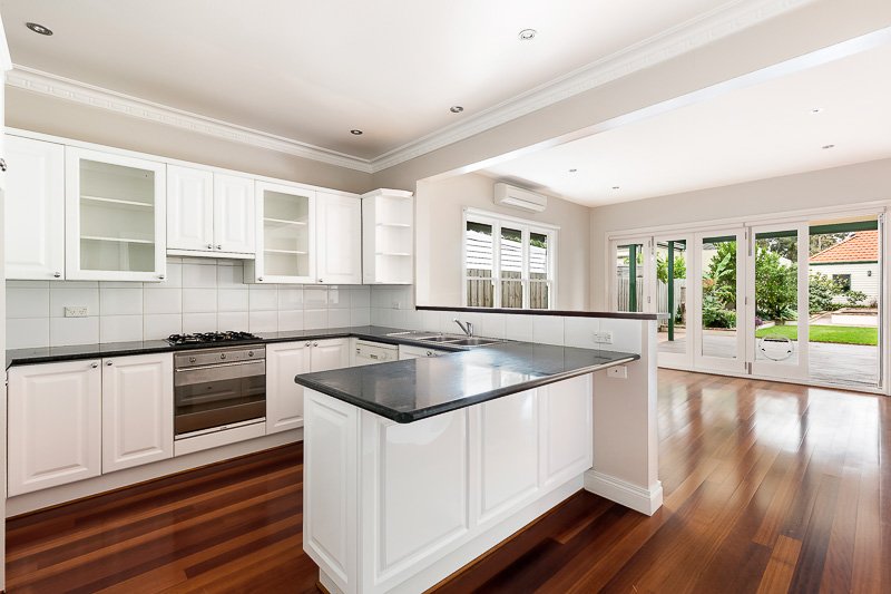 Gallery: 176 Cochrane Street
