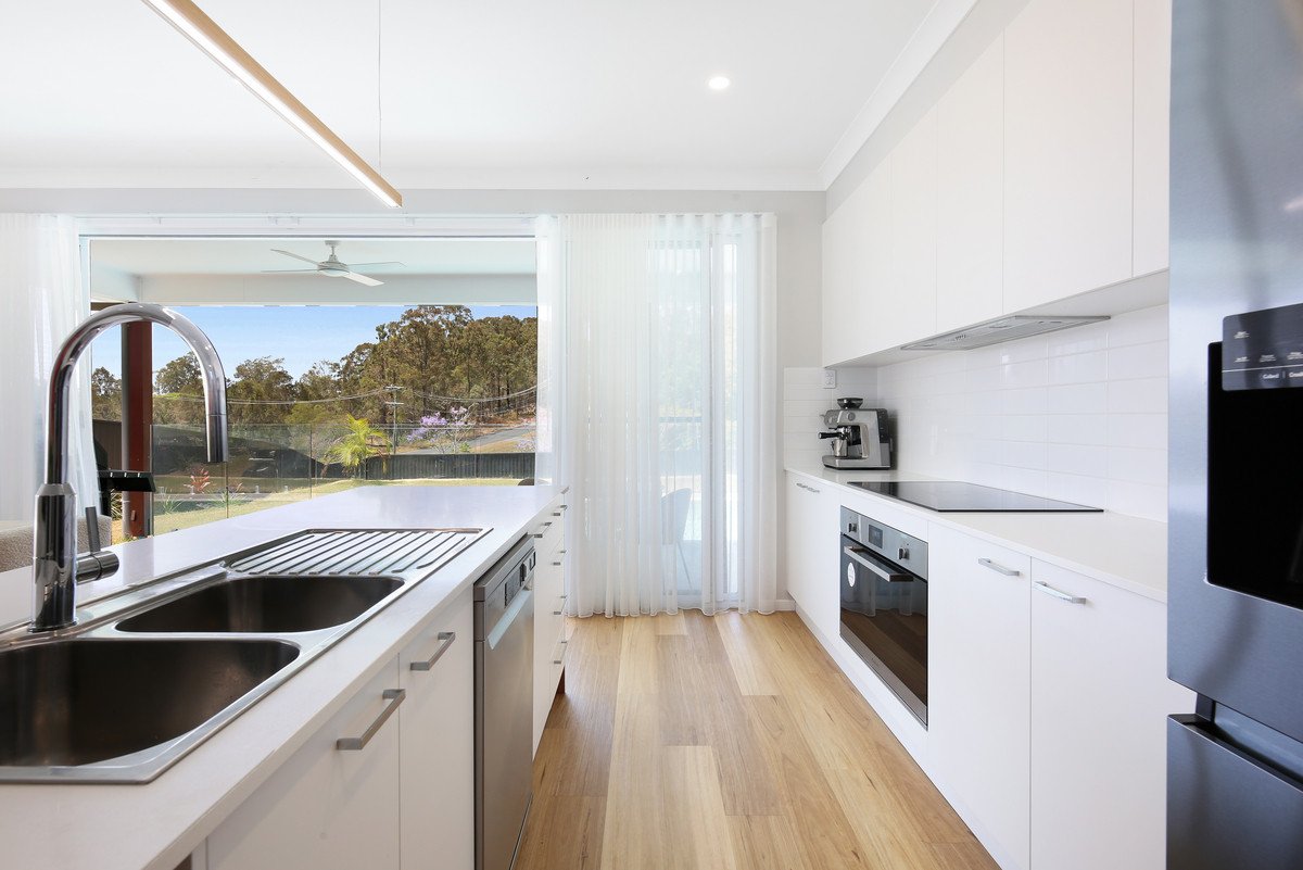 176 Cowell Drive Burleigh Heads 4