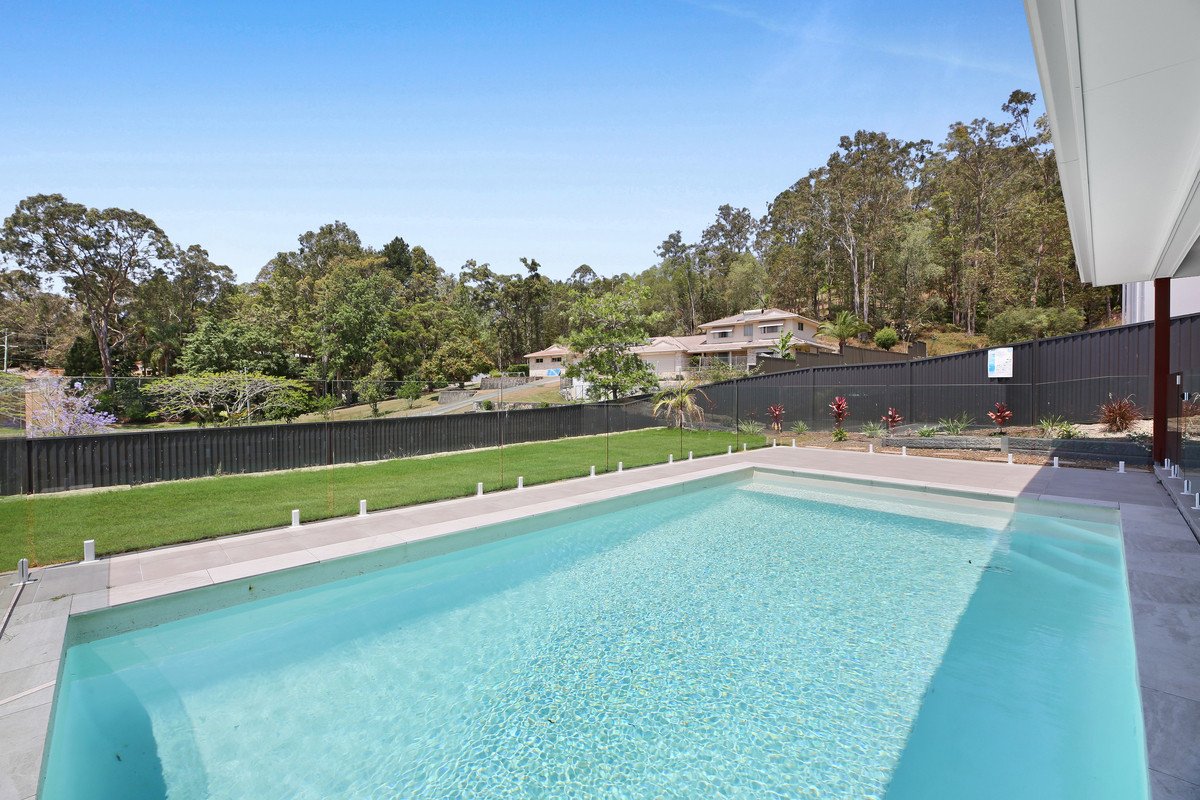 176 Cowell Drive Burleigh Heads 13