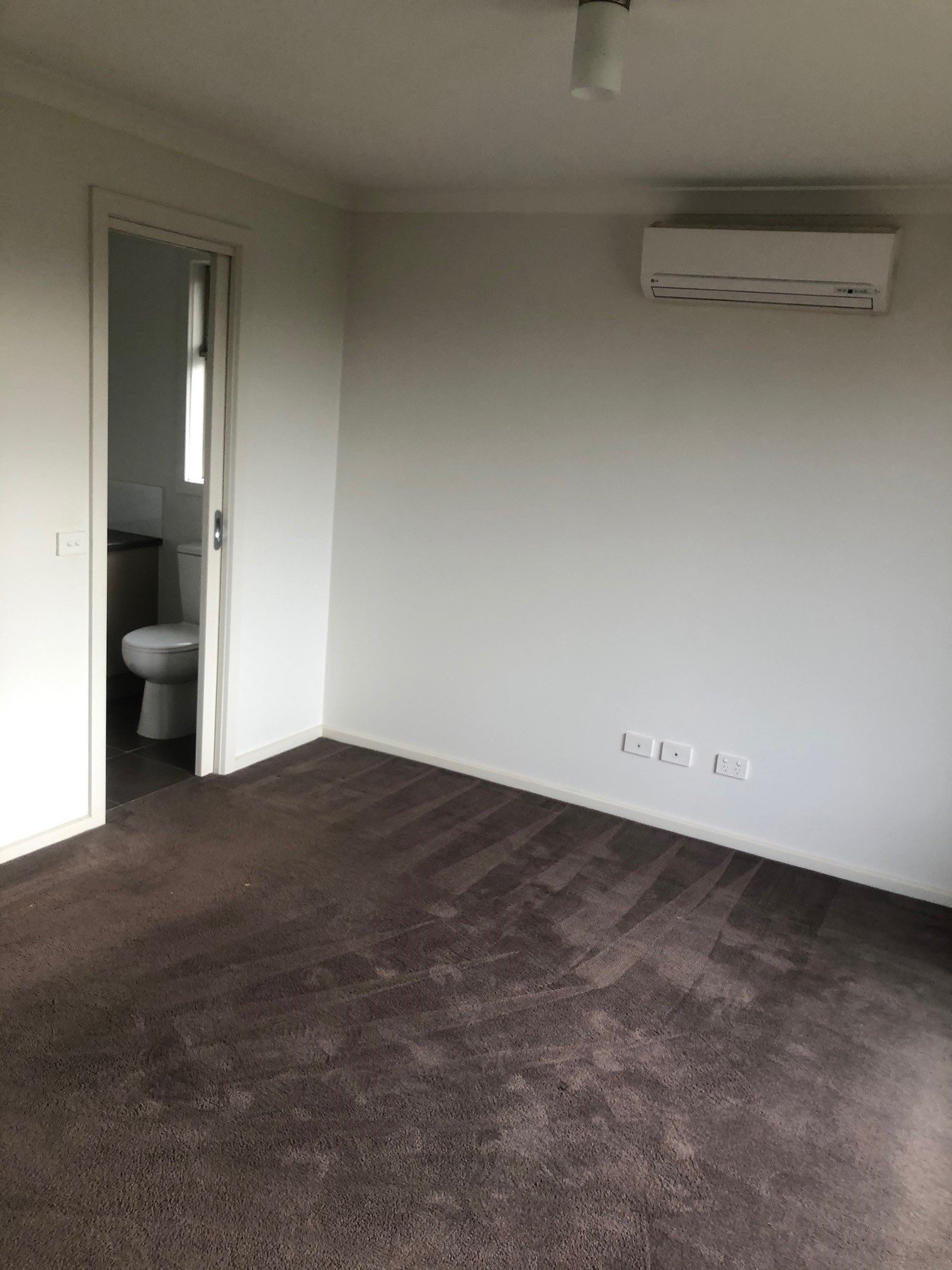 Gallery: 1/76 Embankment Grove
