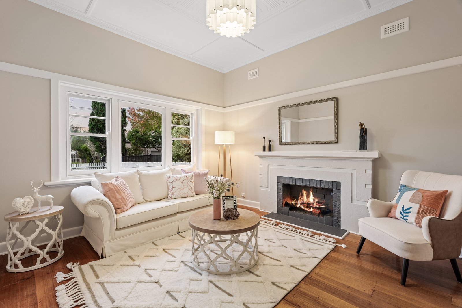 Gallery: 1/76 Hall Street