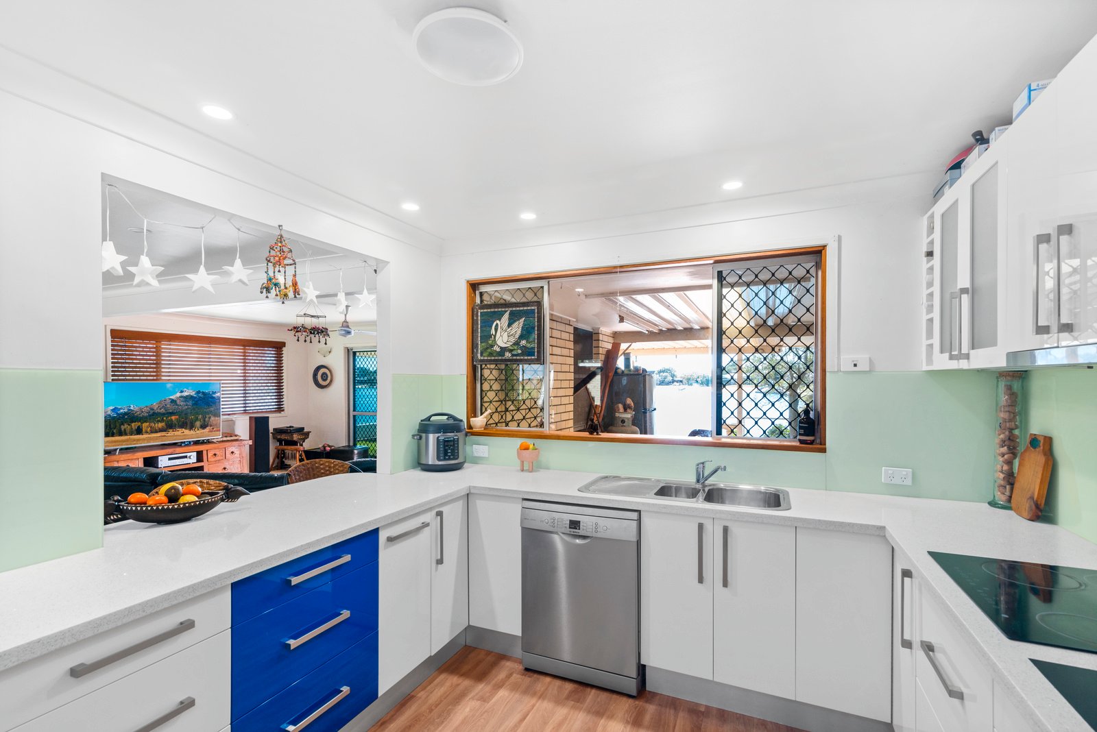 176 Mallawa Drive PALM BEACH 7