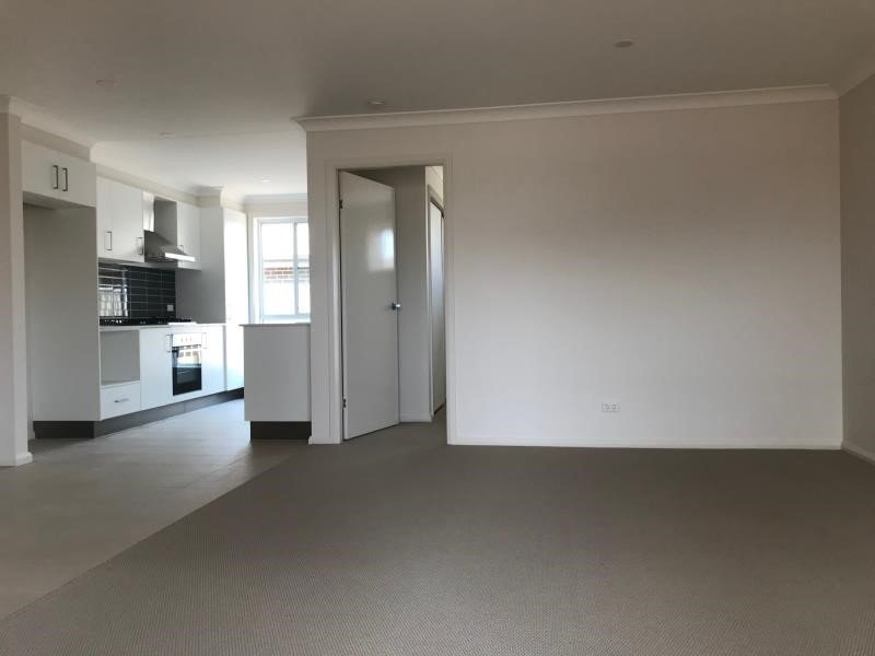 1/76 Marathon Street TAMWORTH 3