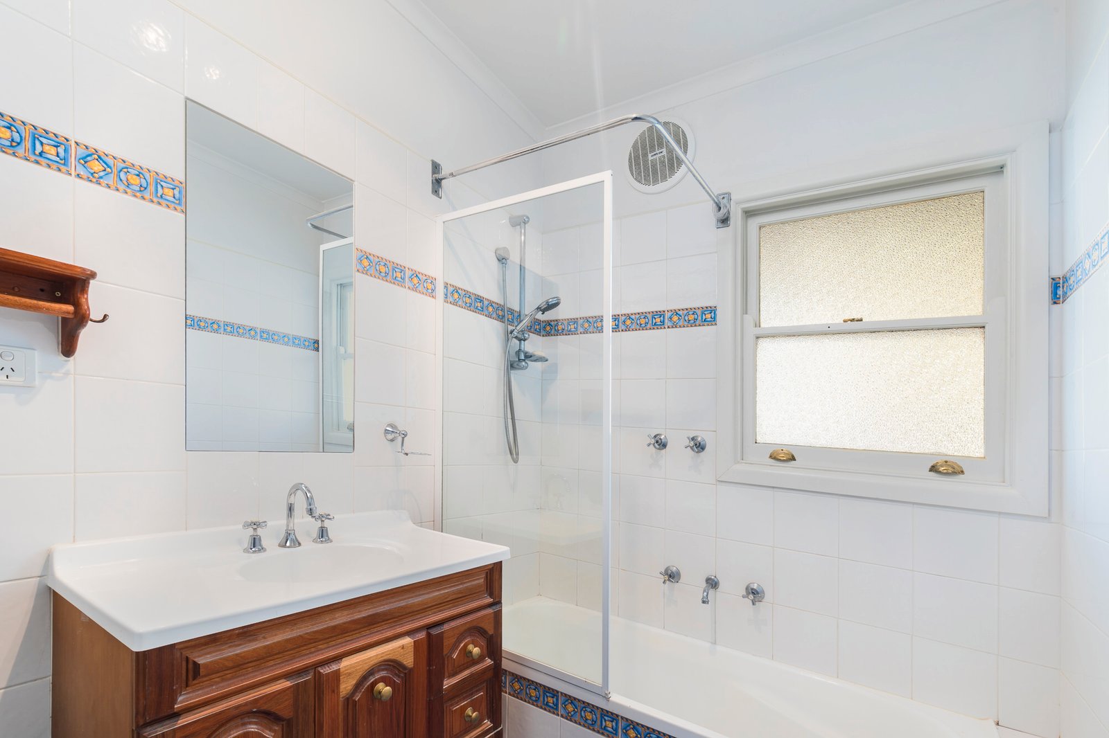 Gallery: 1/76 Northcliffe Road