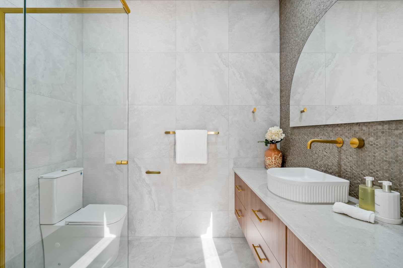 Real Estate and Property in 1/76 Orrong Avenue, Reservoir, VIC