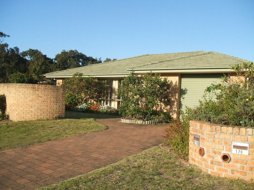 176 Port Stephens Drive SALAMANDER BAY 1