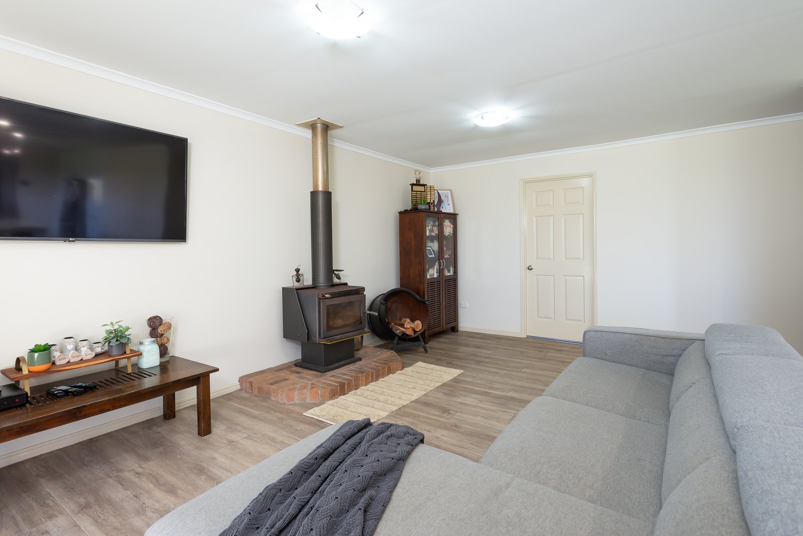 176 School Road WOONGOOLBA 6