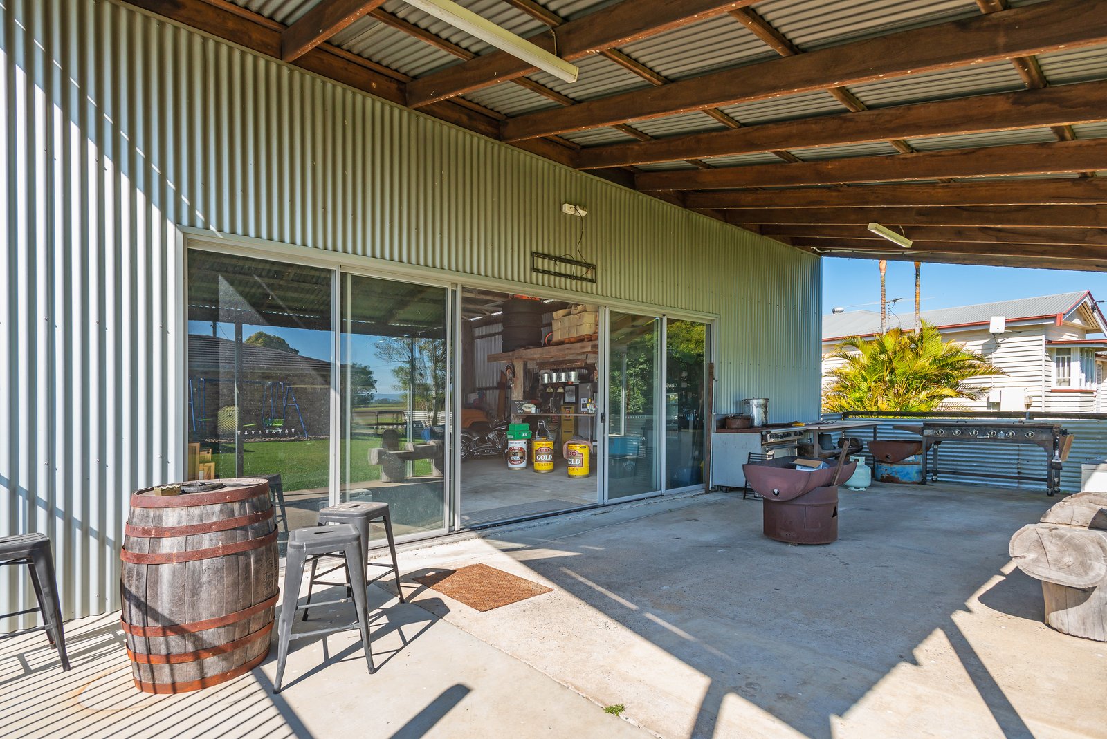 176 School Road WOONGOOLBA 18