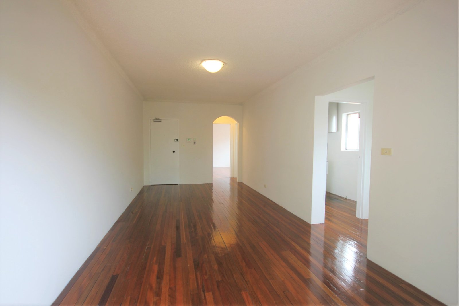 17/61 Wolseley  BEXLEY 6