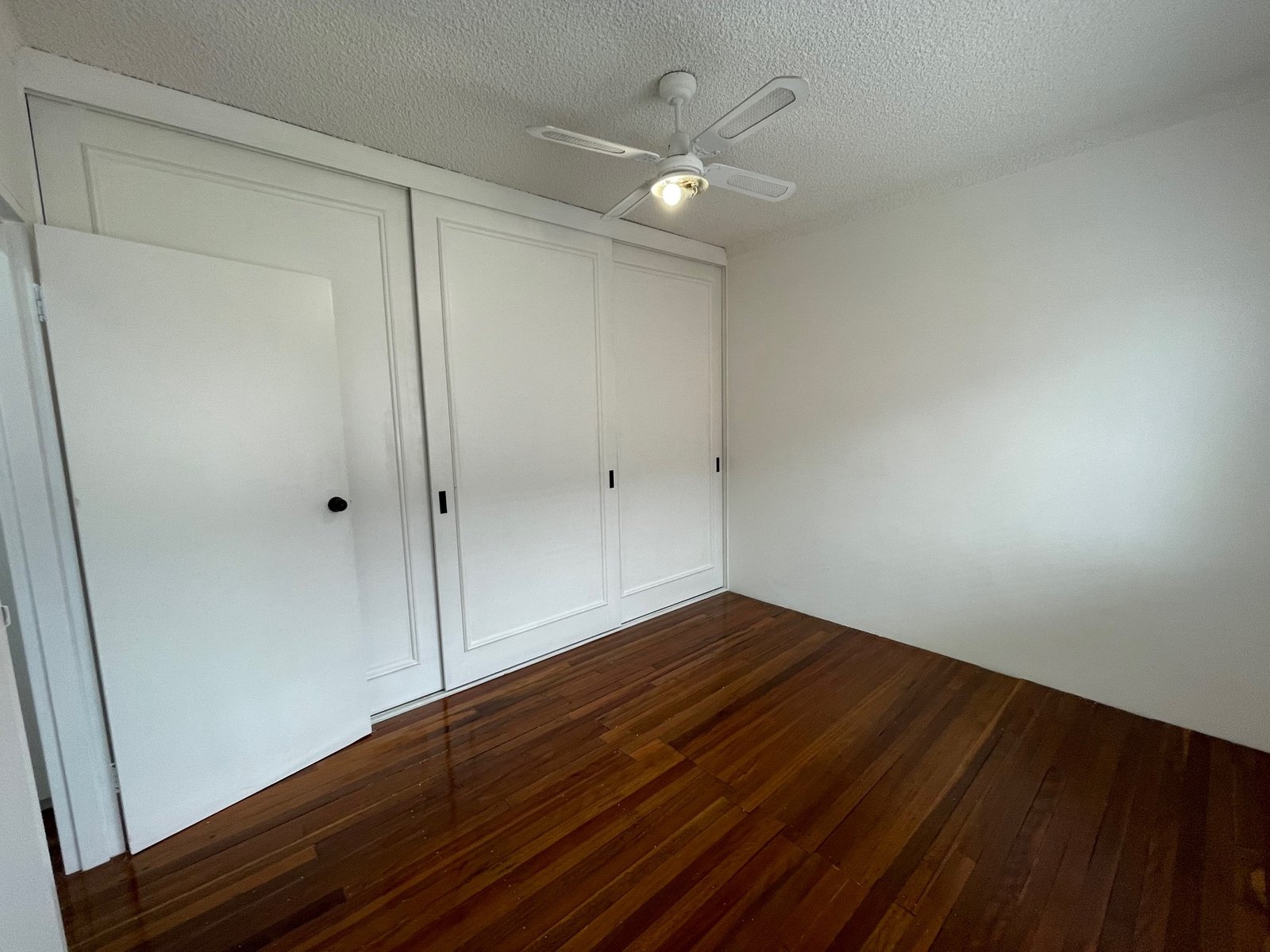 17/61 Wolseley  BEXLEY 5