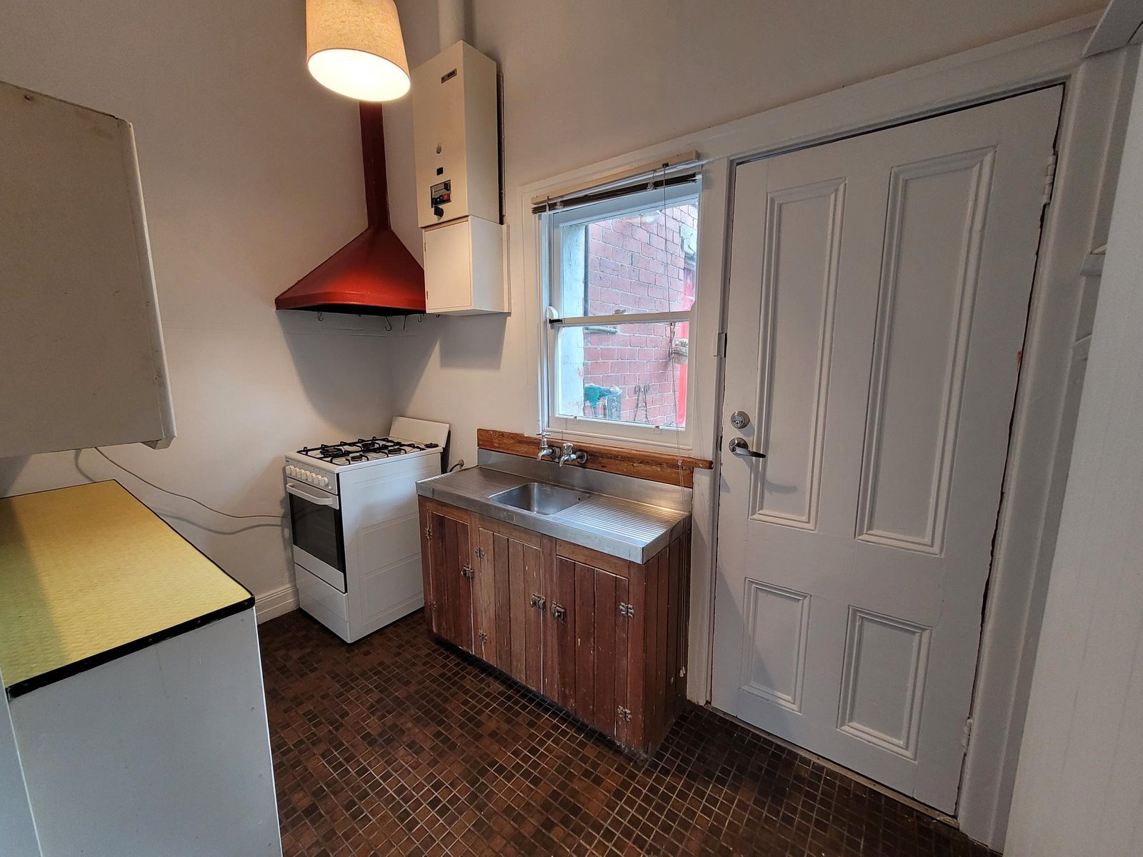 Gallery: 176a Victoria Avenue