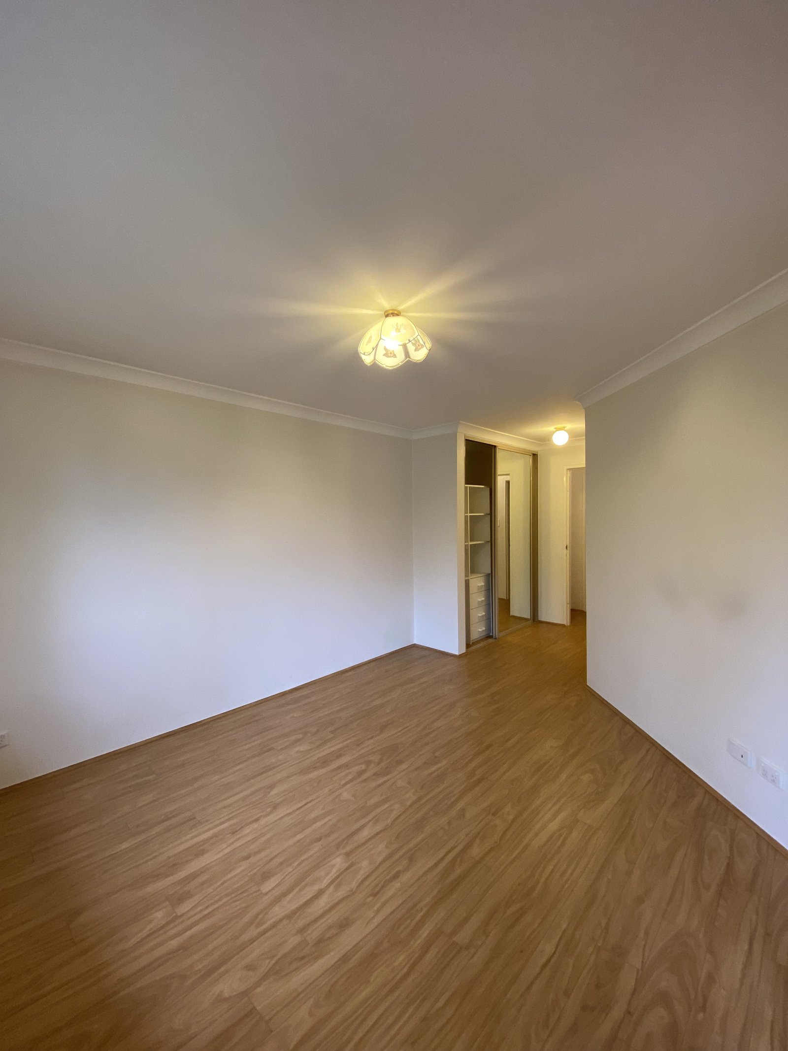 17/7-11 Hampden Street BEVERLY HILLS 3